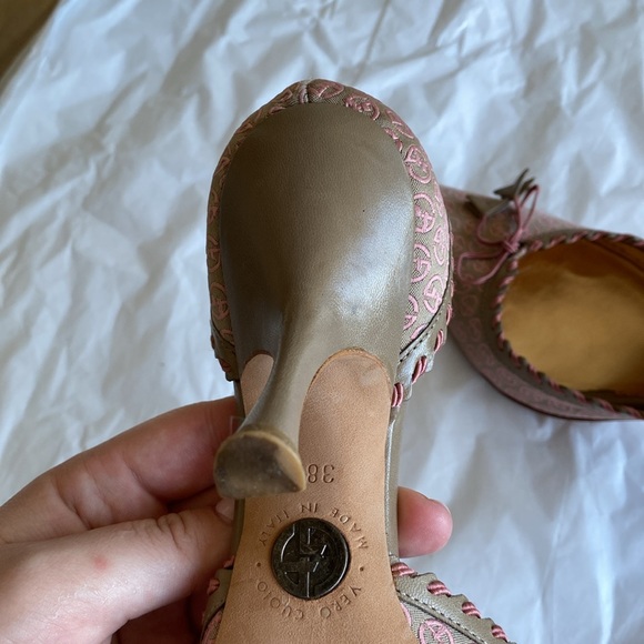 Giorgio Armani Heels Size 38 1/2 - Picture 6 of 12